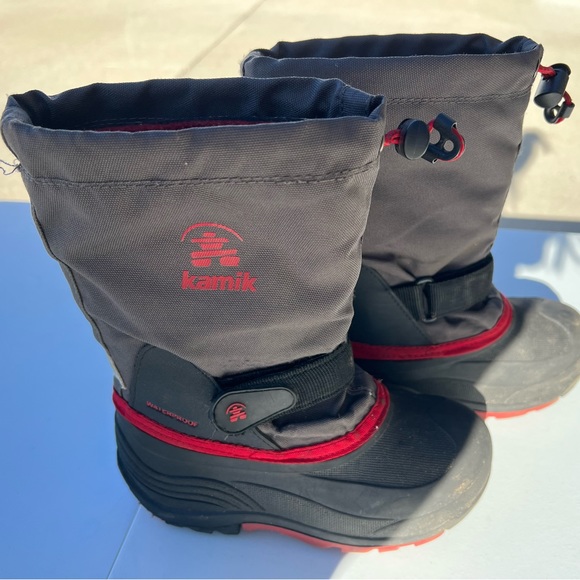 Kamik Toddler Snow boots. Not even one season worth of wear. - Picture 1 of 2